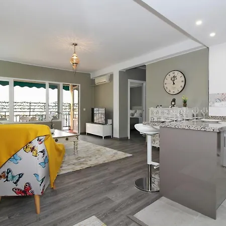 Del Parque Flats - San Millan Malaga