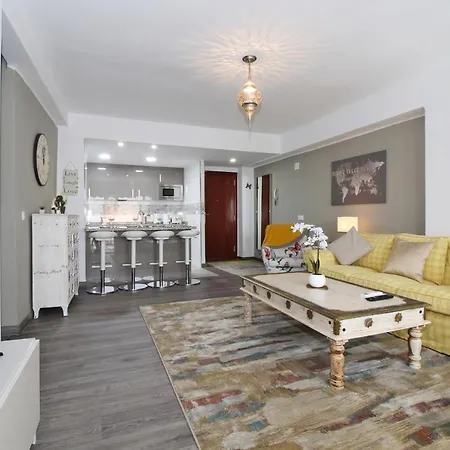 Del Parque Flats - San Millan Apartment *