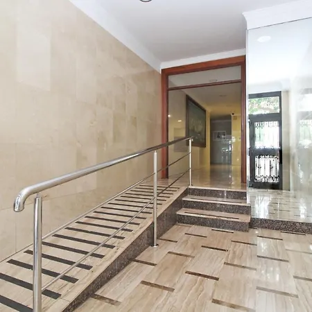 Del Parque Flats - San Millan Apartment