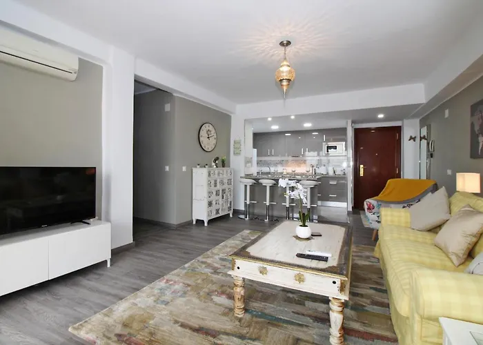 Del Parque Flats - San Millan Apartment *