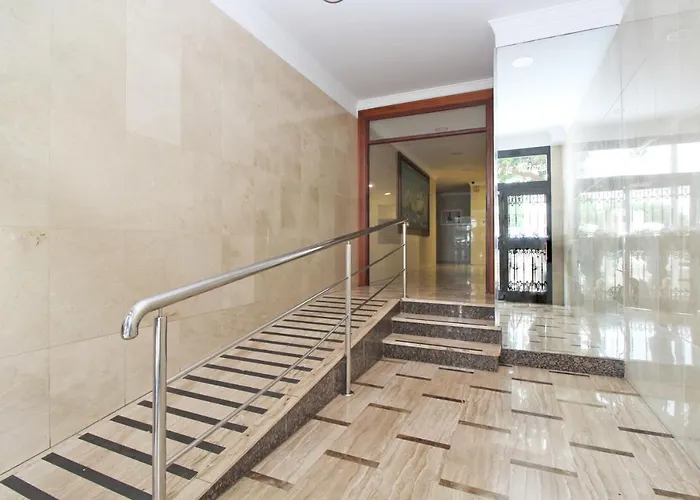 Del Parque Flats - San Millan Apartment