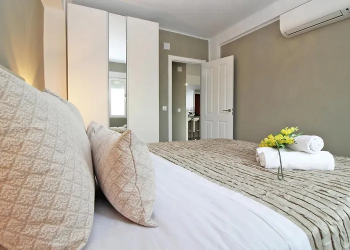 Del Parque Flats - San Millan Malaga